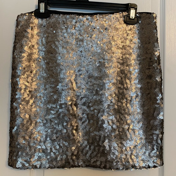 Dynamite sequins mini skirt - Picture 2 of 6